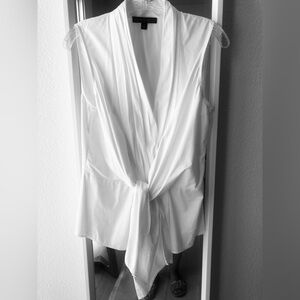 White blouse, sleeveless, Lafayette 148, S.